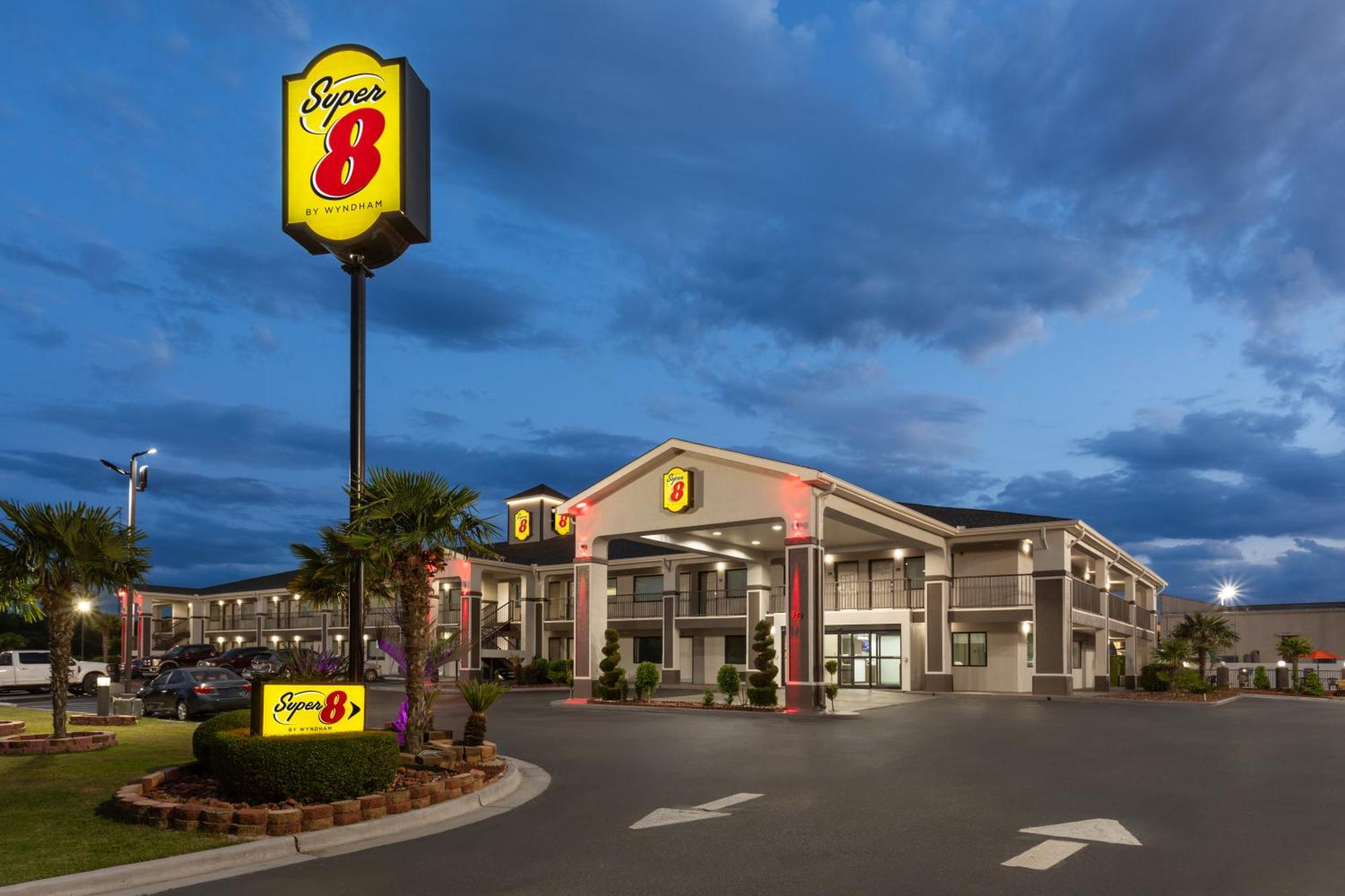Super 8 By Wyndham Prattville Montgomery Экстерьер фото