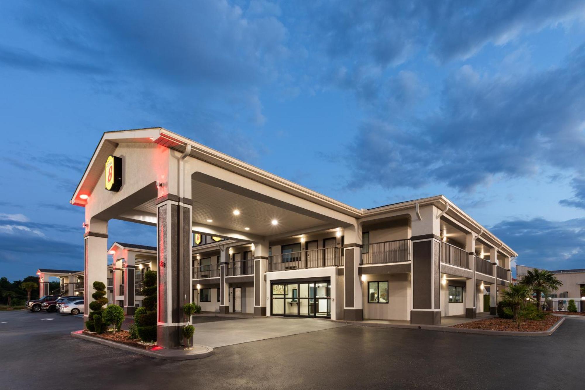 Super 8 By Wyndham Prattville Montgomery Экстерьер фото
