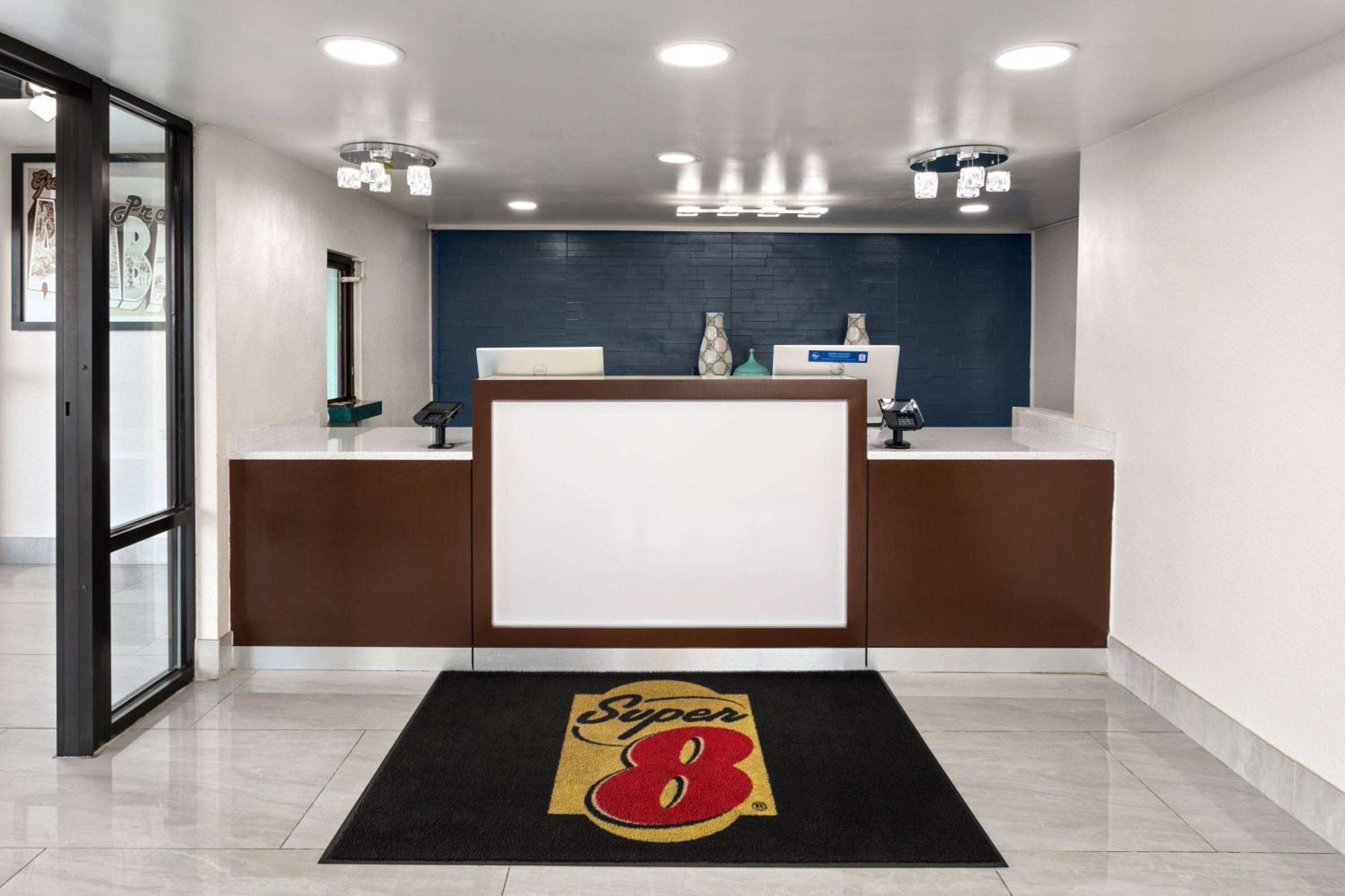 Super 8 By Wyndham Prattville Montgomery Экстерьер фото