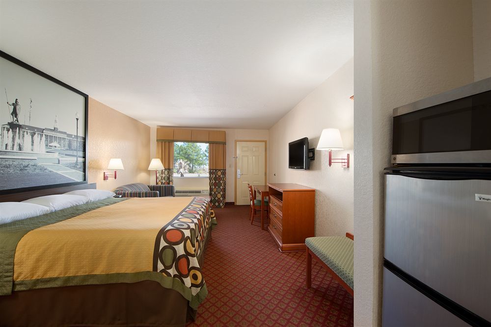 Super 8 By Wyndham Prattville Montgomery Экстерьер фото