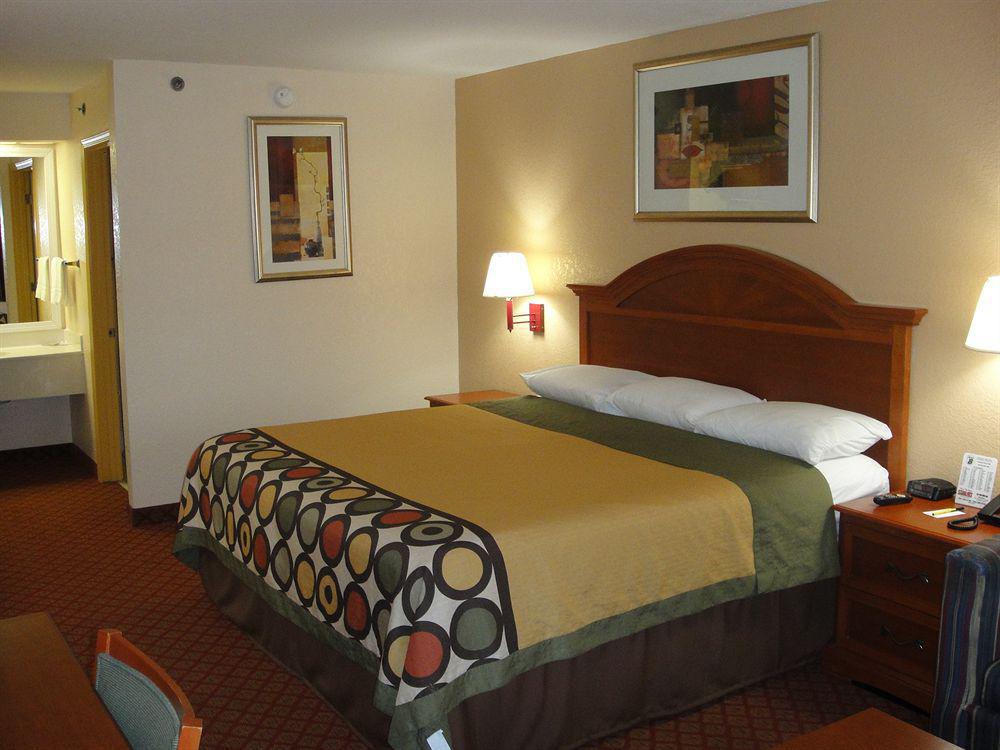 Super 8 By Wyndham Prattville Montgomery Экстерьер фото